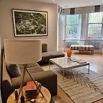 Spacious 3 Bedroom Apartment In Maida Vale