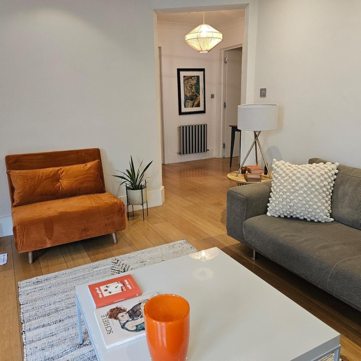 Spacious 3 Bedroom In Maida Vale Appartamento Londra